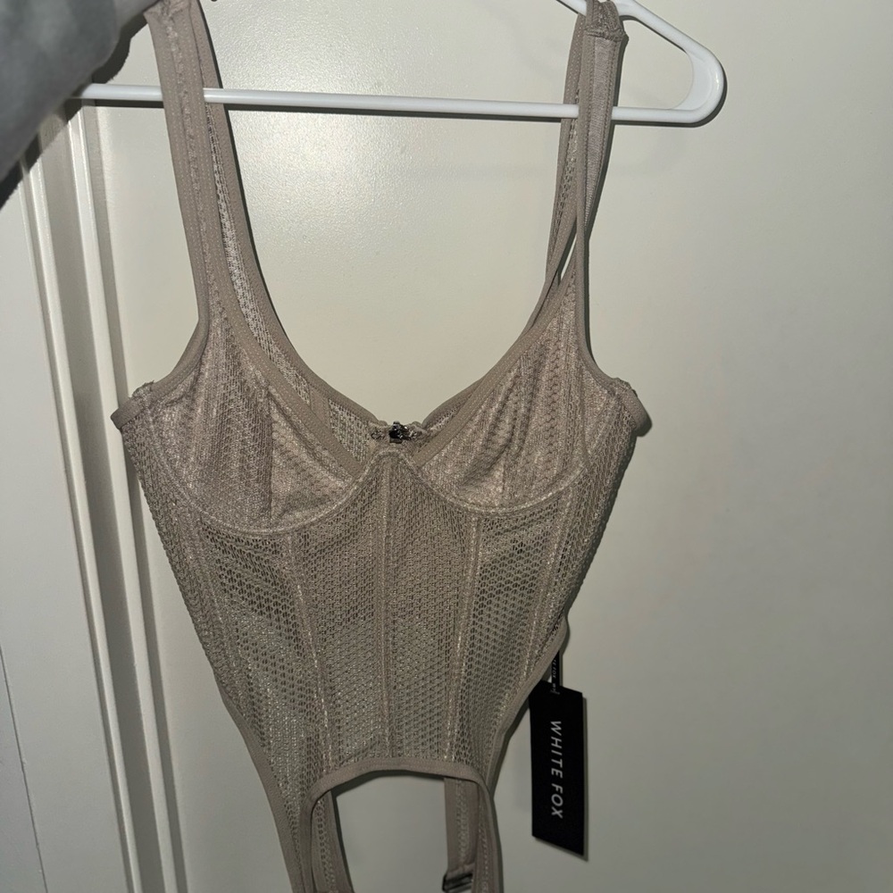 BRAND NEW WHITE FOX TANK